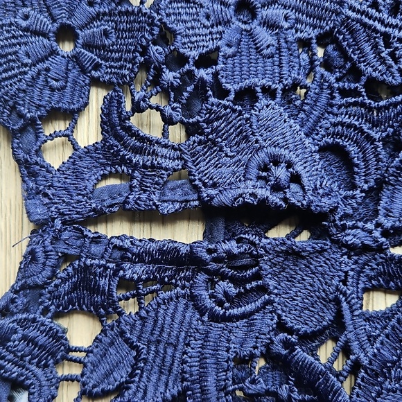 Zara Navy Blue Eyelet Embroidered Lace Top S - Picture 4 of 7